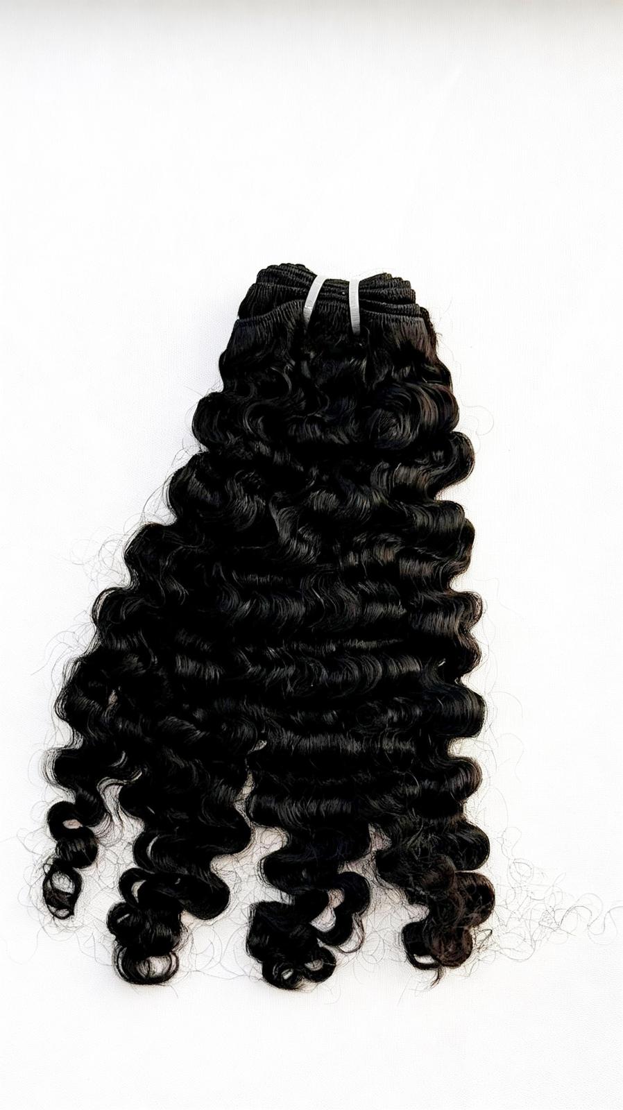1d1e692c-b43a-4912-bf66-c247f4186403 Curly Bundles