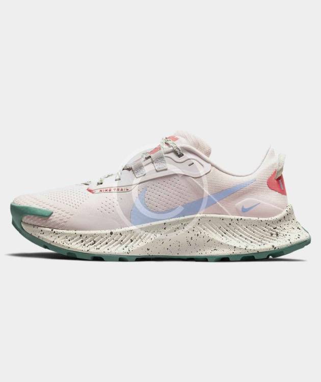 Trail Running Shoe